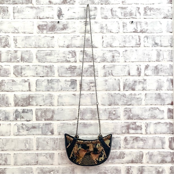 Mary Frances • Half Moon Crocodile Leather Beaded Crossbody Clutch • Vintage - Picture 11 of 15